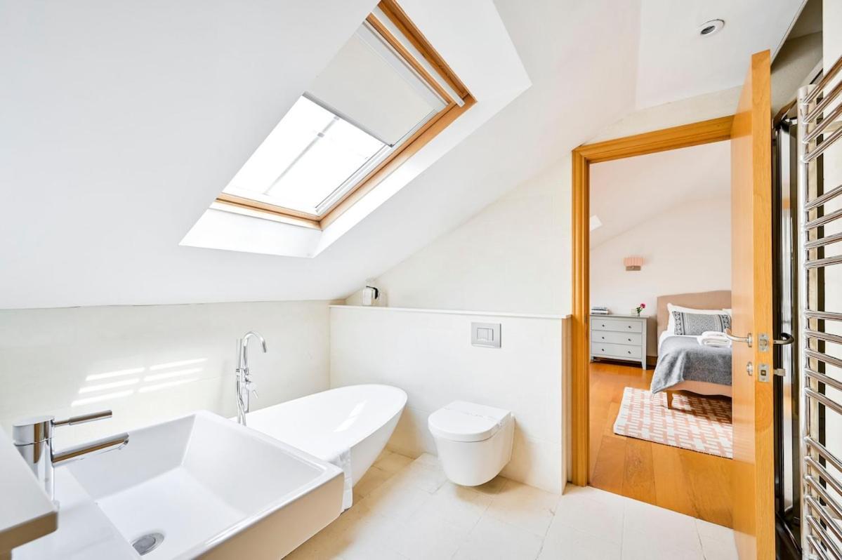 Classic Mews In Marylebone